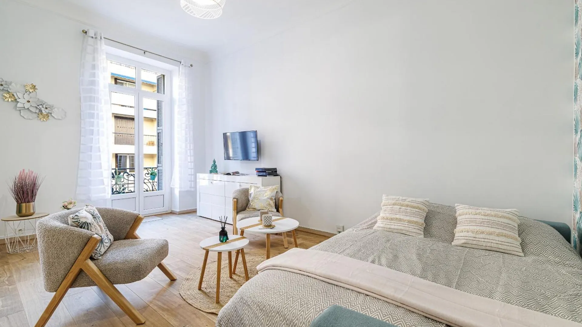 Apartment 36 Stalngrad - Appartement Spacieux - Le Port - 6 Pers Nice
