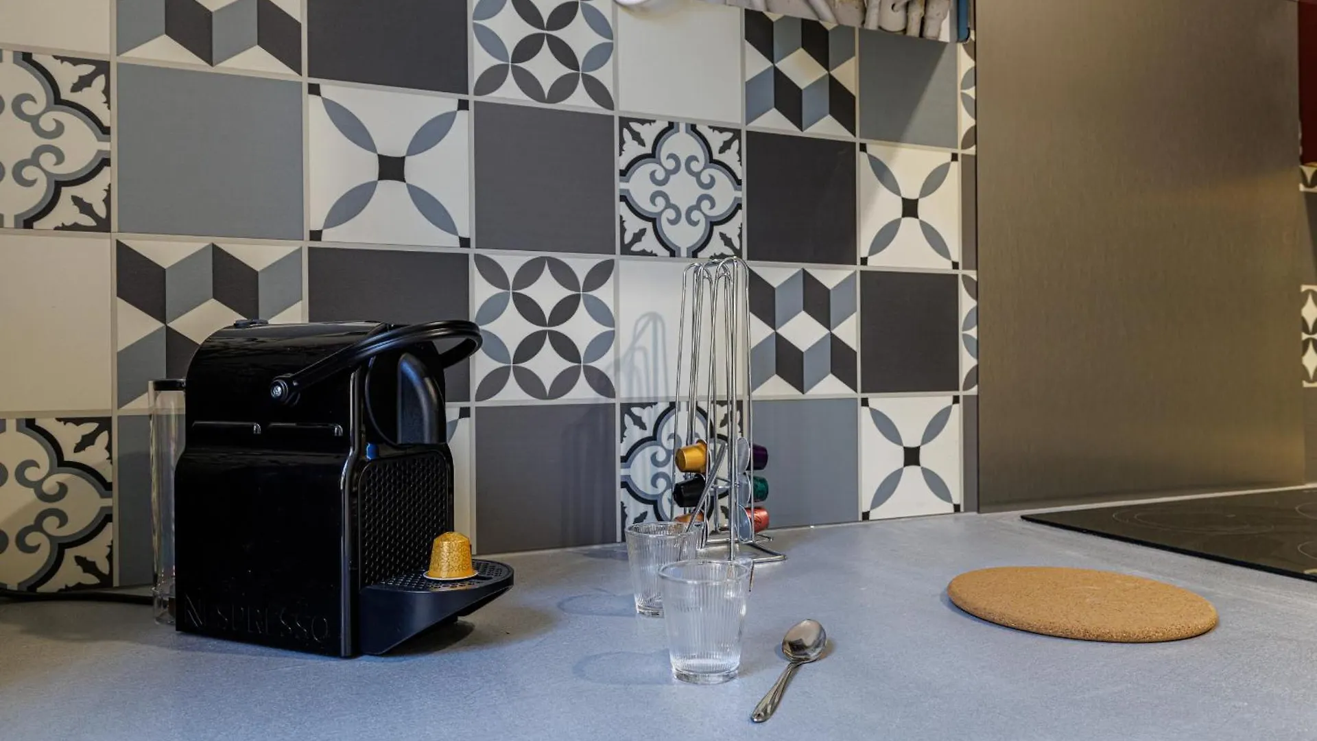 36 Stalngrad - Appartement Spacieux - Le Port - 6 Pers Nice 0*,