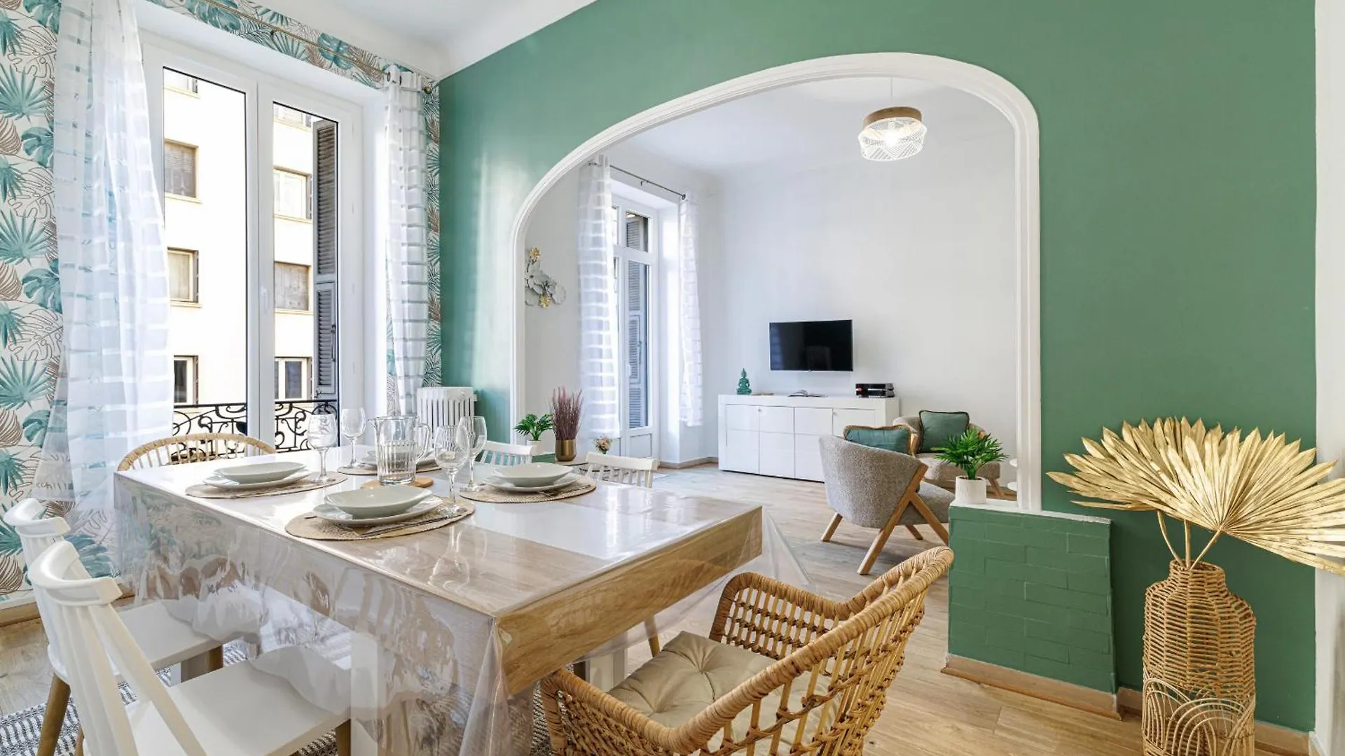 Apartment 36 Stalngrad - Appartement Spacieux - Le Port - 6 Pers Nice France