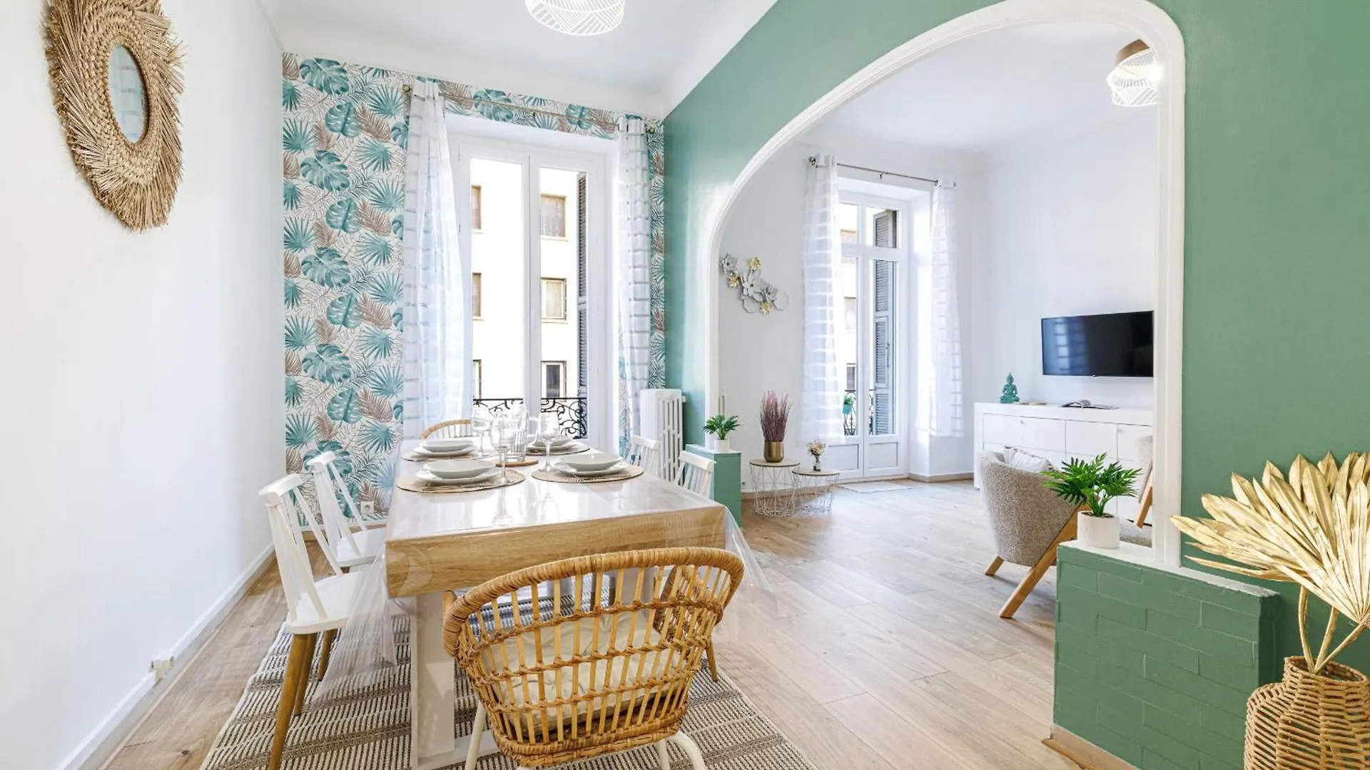 Apartment 36 Stalngrad - Appartement Spacieux - Le Port - 6 Pers Nice