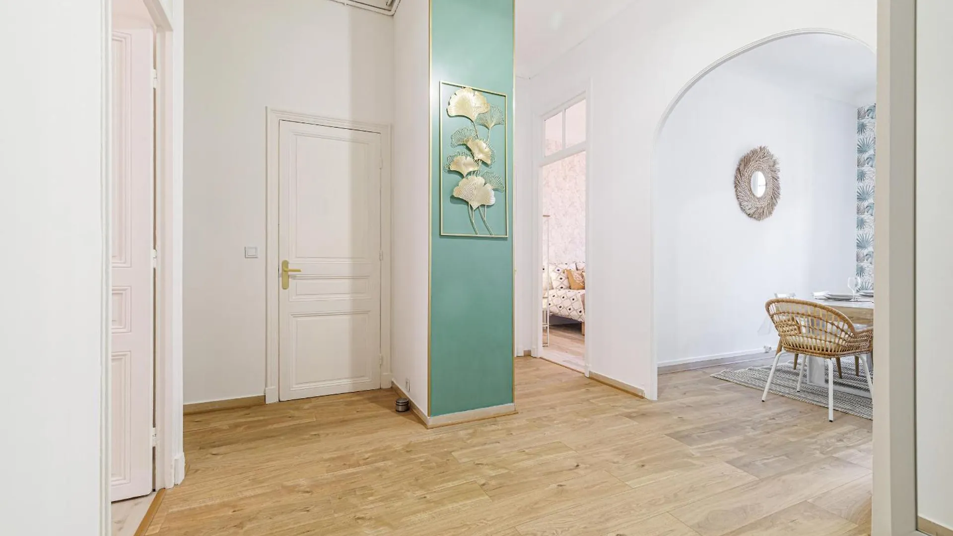 36 Stalngrad - Appartement Spacieux - Le Port - 6 Pers Nice